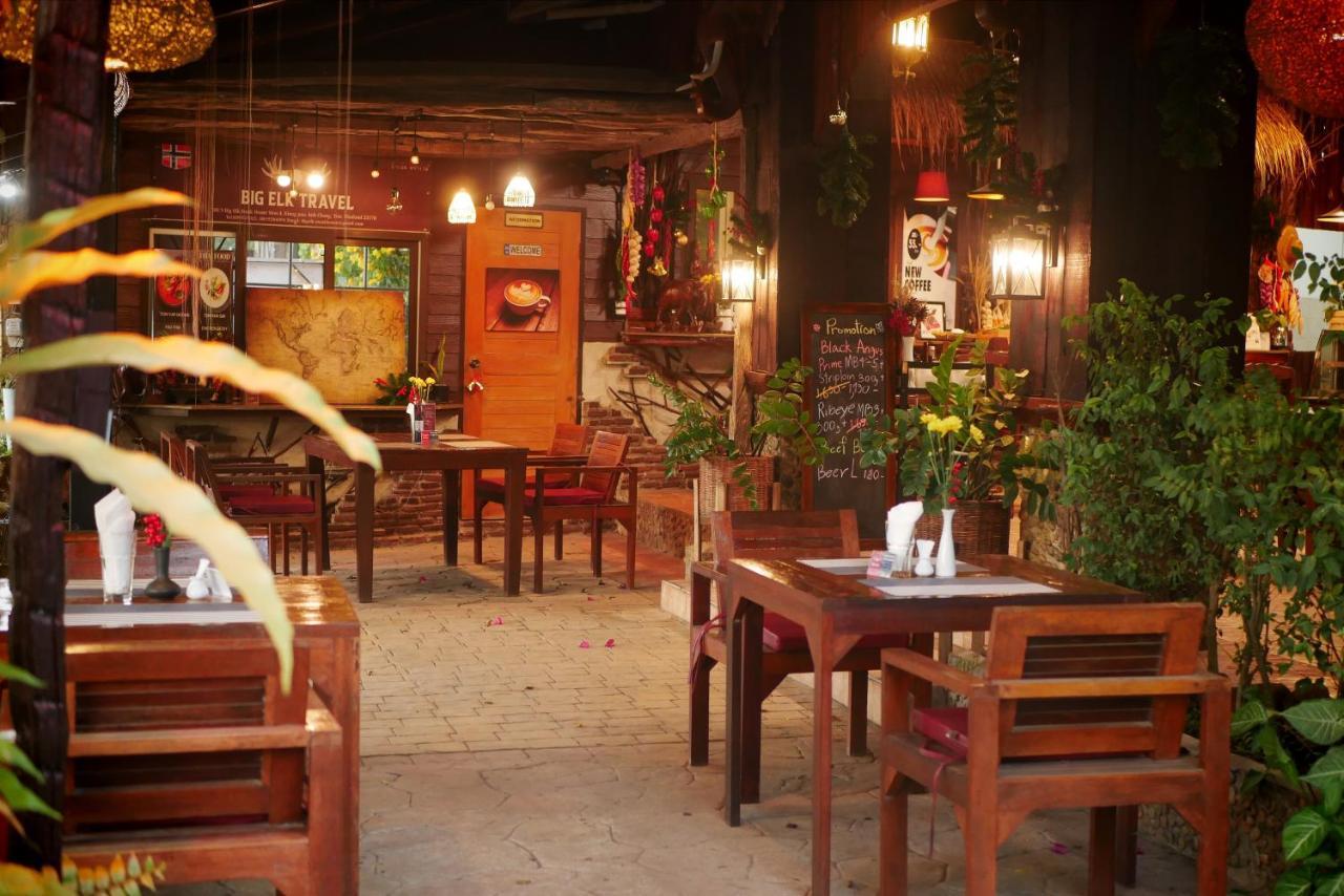 Big Elk Steak House - Homestay Trat Exterior photo