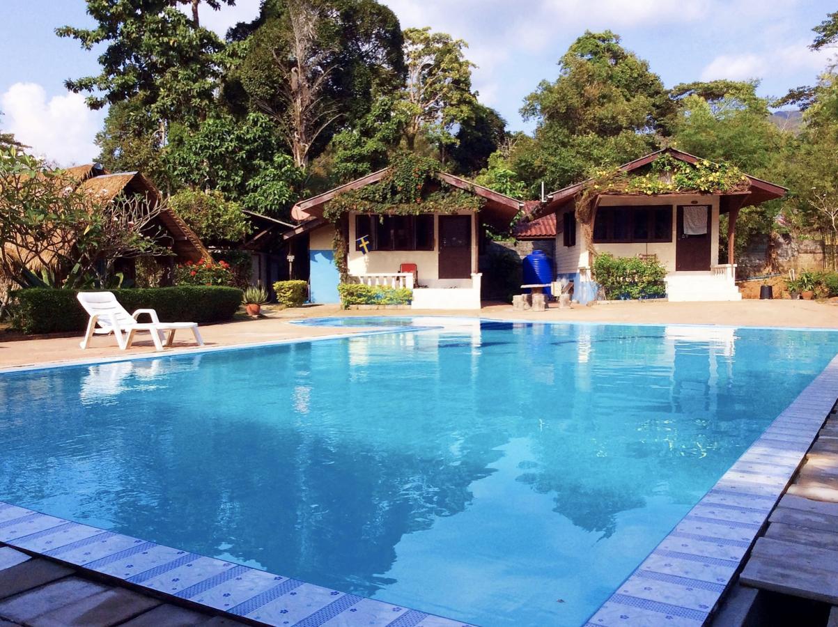 Big Elk Steak House - Homestay Trat Exterior photo
